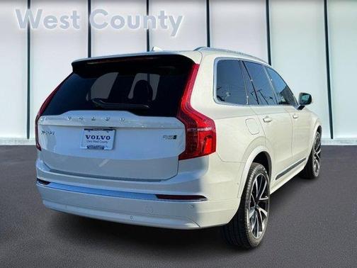2024 Volvo XC90 B5 Plus Bright Theme