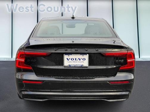 2023 Volvo S60 B5 Plus Black Edition