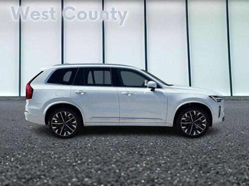2025 Volvo XC90 Plug-In Hybrid T8 Plus 7-Seater