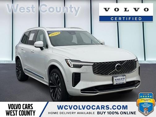 2025 Volvo XC90 B6 Plus 7-Seater