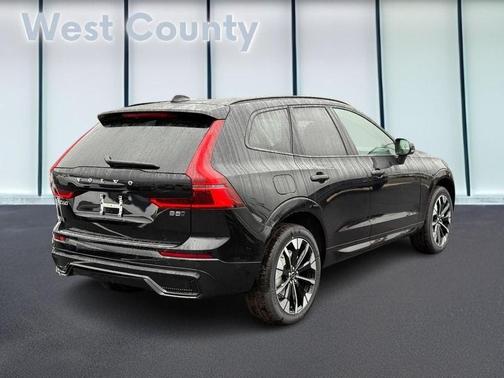2026 Volvo XC60 B5 Plus