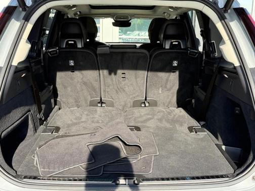 2025 Volvo XC90 B6 Plus 7-Seater