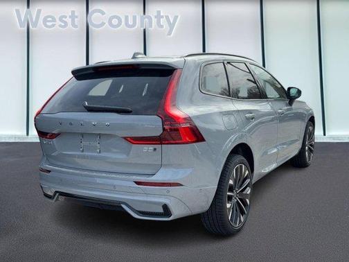 2026 Volvo XC60 B5 Ultra