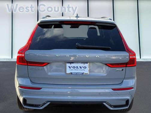 2025 Volvo XC60 B5 Plus