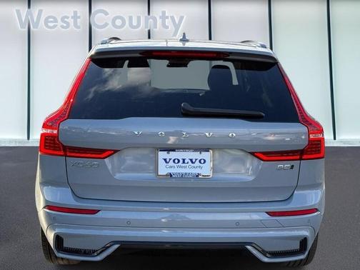 2025 Volvo XC60 B5 Plus