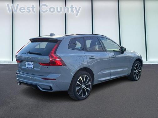 2025 Volvo XC60 B5 Plus
