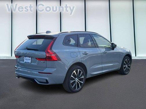 2025 Volvo XC60 B5 Plus
