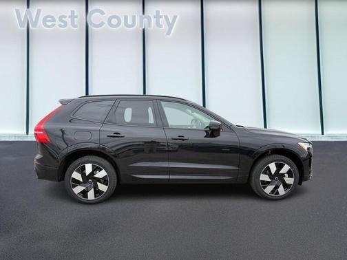 2025 Volvo XC60 Plug-In Hybrid T8 AWD Plus