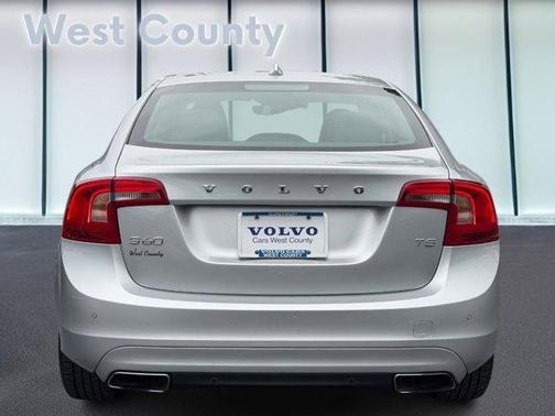Bright Silver Metallic 2015 Volvo S60 T5 Premier