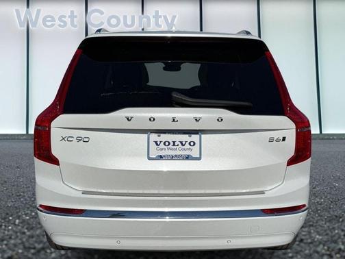 2023 Volvo XC90 B6 Plus 6-Seater