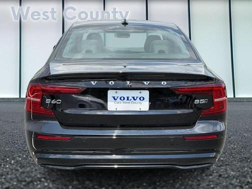 2025 Volvo S60 B5 Plus