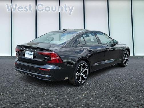 2025 Volvo S60 B5 Plus