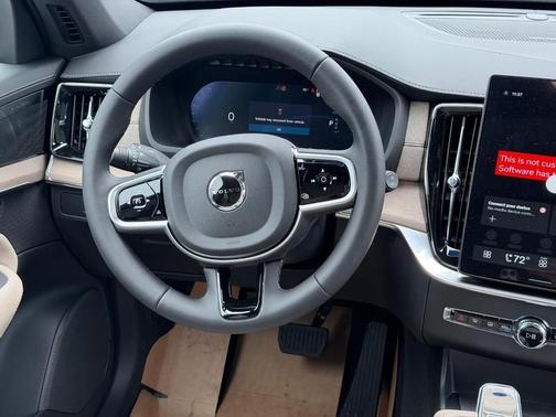 Onyx Black Metallic 2026 Volvo XC90 Plug-In Hybrid T8 Plus 7-Seater
