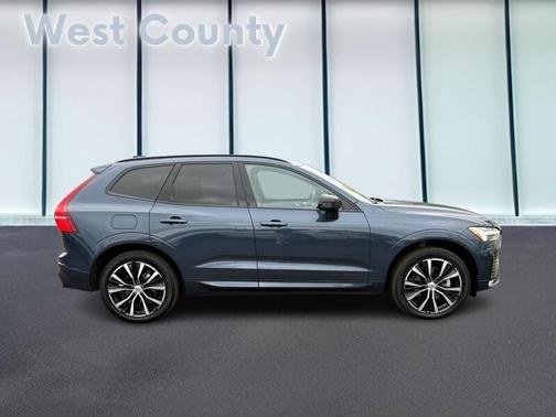 2025 Volvo XC60 B5 Plus
