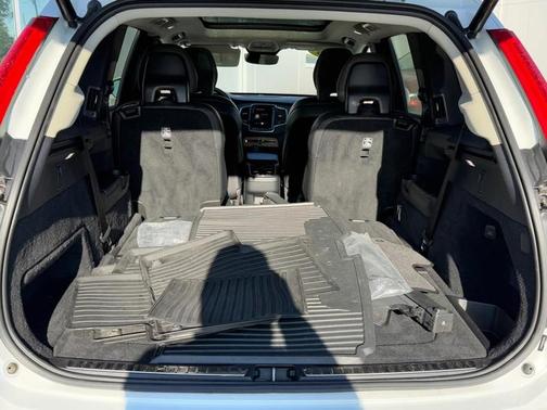 2023 Volvo XC90 B6 Plus 6-Seater