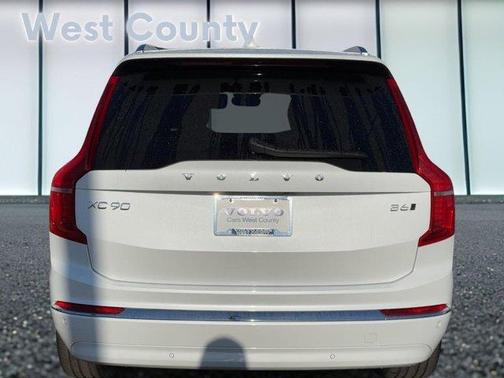 2023 Volvo XC90 B6 Plus 6-Seater