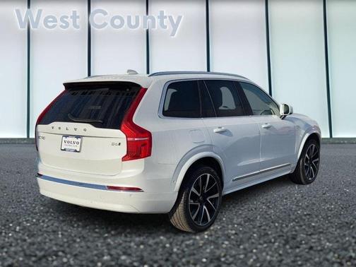 2023 Volvo XC90 B6 Plus 6-Seater