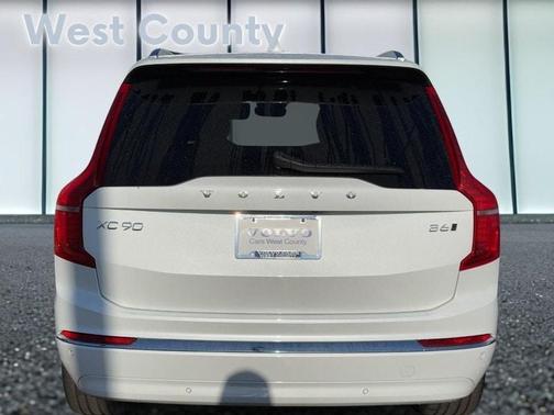 2023 Volvo XC90 B6 Plus 6-Seater