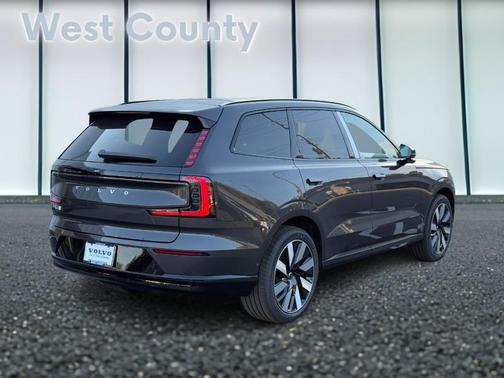 2025 Volvo EX90 Twin Motor Performance Plus