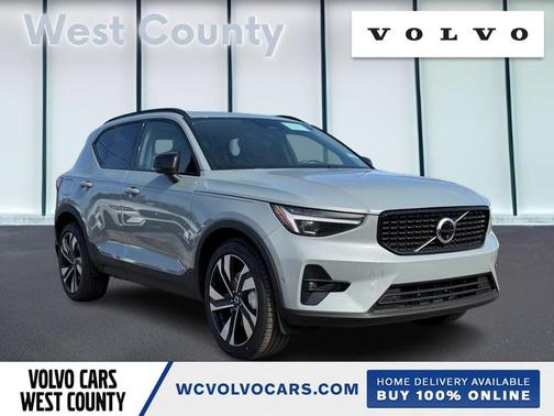 2026 Volvo XC40 B5 Ultra