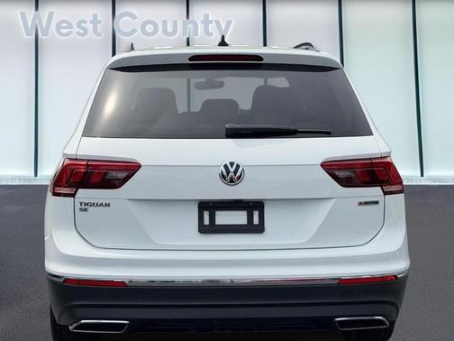 Pure White 2021 Volkswagen Tiguan 2.0T SE