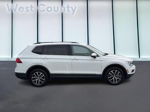 Pure White 2021 Volkswagen Tiguan 2.0T SE