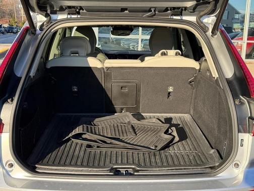 2021 Volvo XC60 T6 Inscription