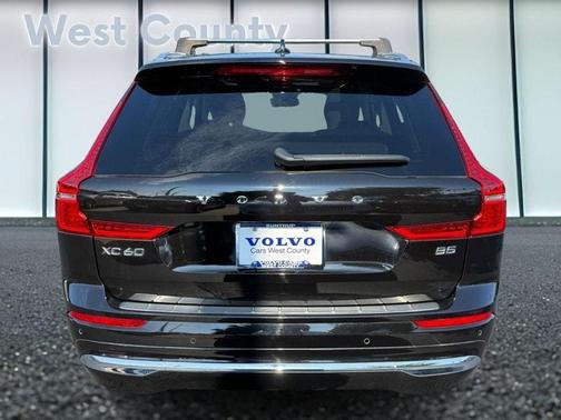 2022 Volvo XC60 B5 Inscription