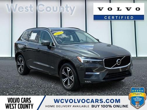 2022 Volvo XC60 B5 Momentum