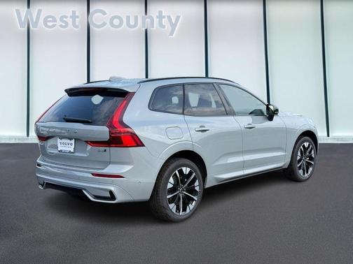2026 Volvo XC60 B5 Ultra