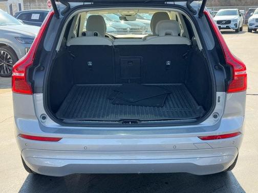 2023 Volvo XC60 B5 Core