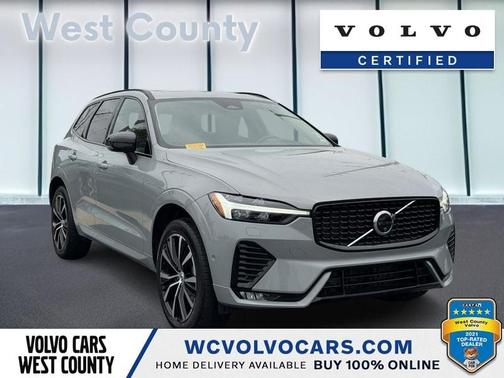 Metallic 2025 Volvo XC60 B5 Plus