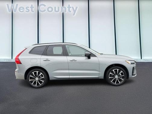Metallic 2025 Volvo XC60 B5 Plus