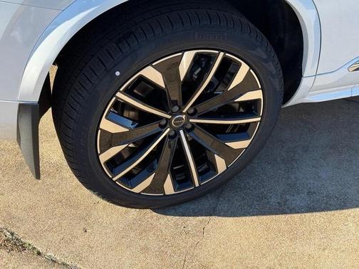 2026 Volvo XC90 B5 Core