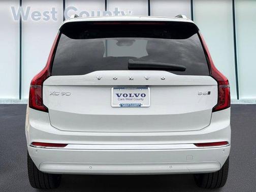 2025 Volvo XC90 B6 Plus 7-Seater