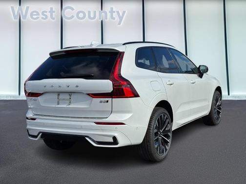 2026 Volvo XC60 B5 Ultra