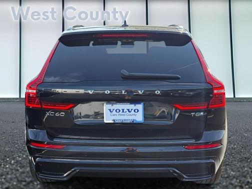 2025 Volvo XC60 Plug-In Hybrid T8 Ultra