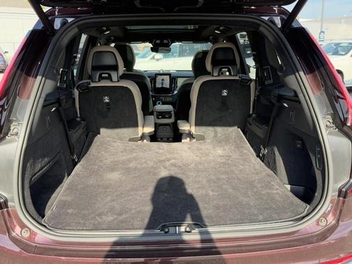 2025 Volvo XC90 Plug-In Hybrid T8 Ultra 6-Seater
