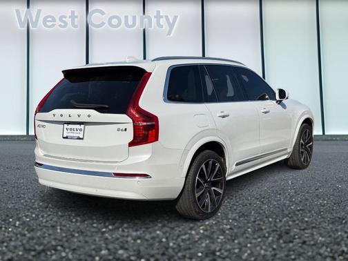 2024 Volvo XC90 B6 Plus Bright Theme 7-Seater