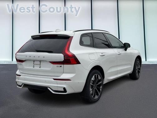 Crystal White 2026 Volvo XC60 B5 Plus