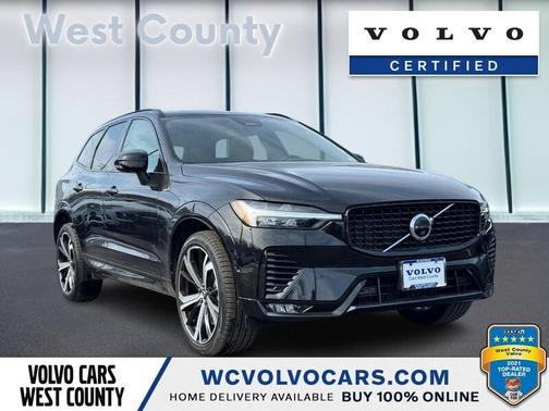 2023 Volvo XC60 B6 Ultimate Dark Theme