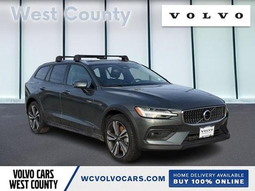 2026 Volvo V60 Cross Country B5 Plus