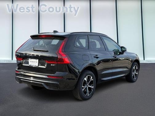 2026 Volvo XC60 B5 Core