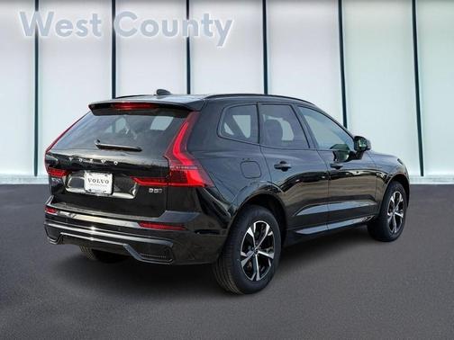 2026 Volvo XC60 B5 Core