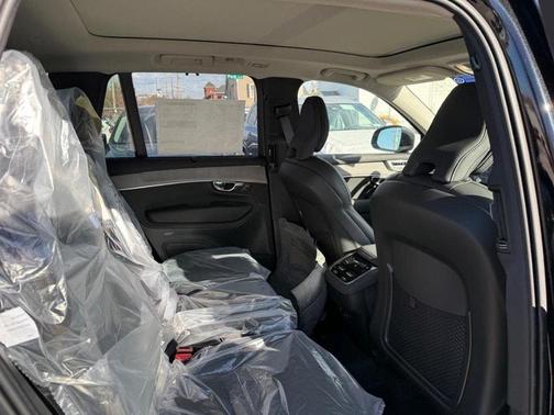 2026 Volvo XC90 B6 Ultra 7-Seater