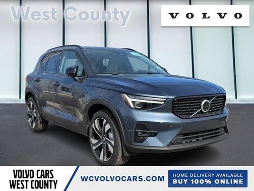 2026 Volvo XC40 B5 Ultra