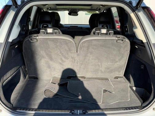 2025 Volvo XC90 B6 Plus 7-Seater