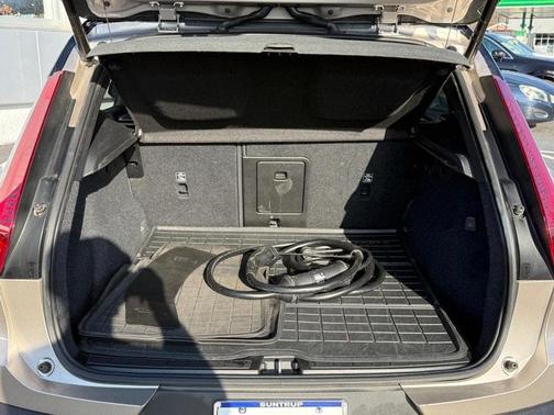 2023 Volvo XC40 Recharge Pure Electric Twin Plus