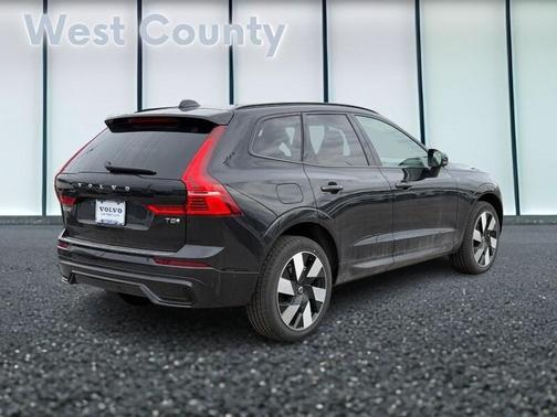 2025 Volvo XC60 Plug-In Hybrid T8 AWD Plus