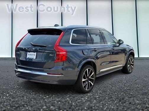2024 Volvo XC90 B6 Plus Bright Theme 6-Seater